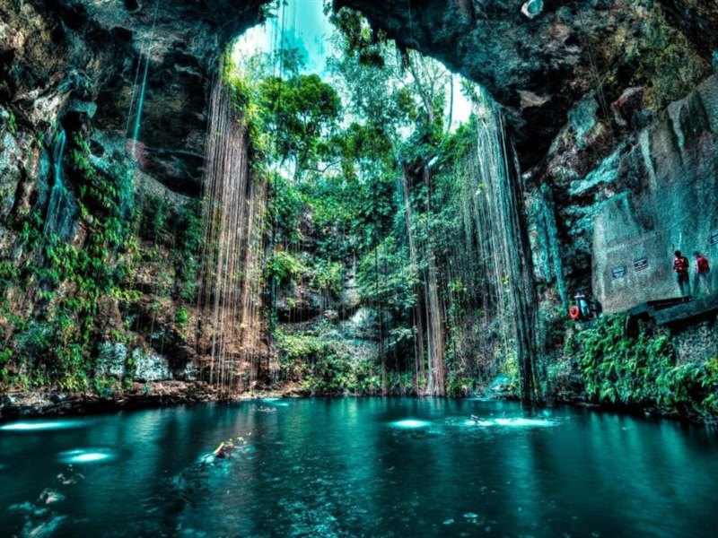 yucatan cave lake